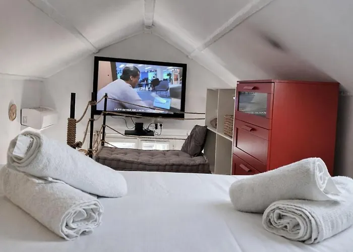 La Maison Badine, Air-conditioned Triplex *