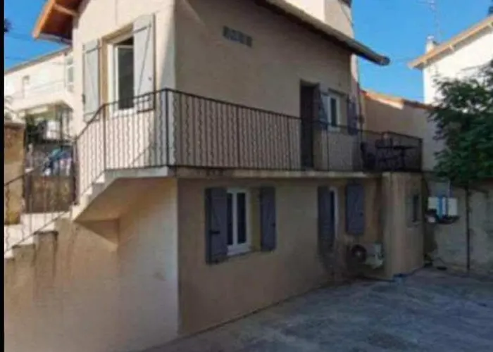 La Maison Badine, Air-conditioned Triplex Apartman